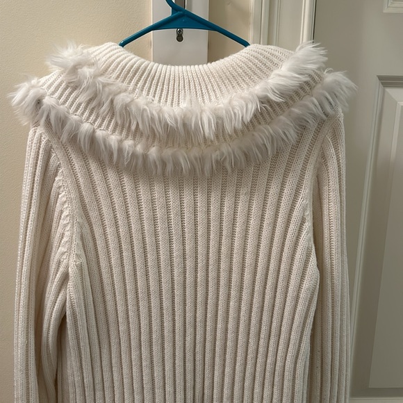 Alfani ivory sweater with faux fur trim, size 2X - Picture 6 of 11